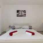 Apartment Seaview Oscar Makarska