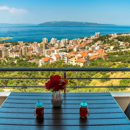Seaview Oscar Apartment