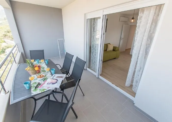 Seaview Oscar 아파트