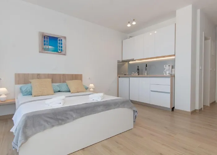 Seaview Oscar * 마카르스카