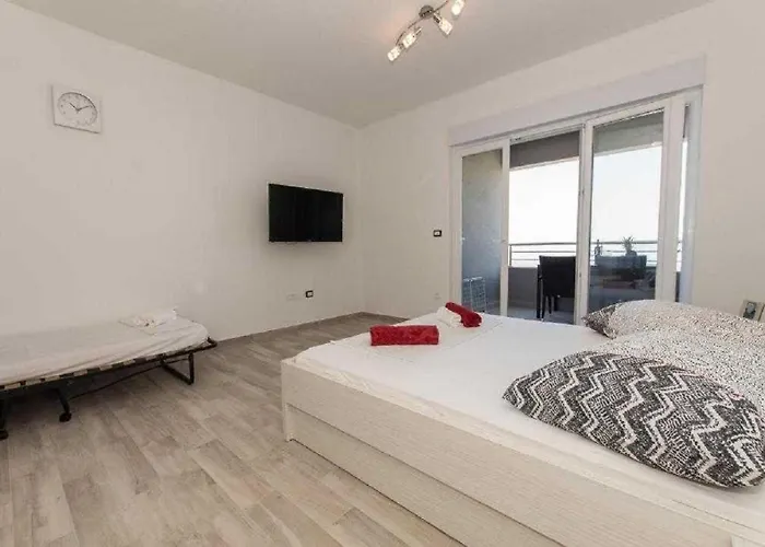 Seaview Oscar * 마카르스카