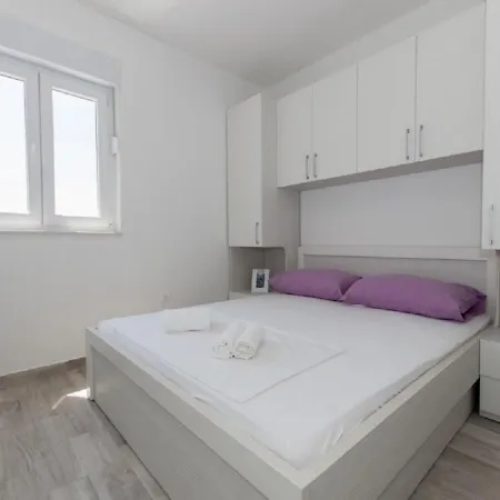 Апартаменты Seaview Oscar *