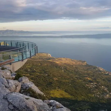 Апартаменты Seaview Oscar Макарска